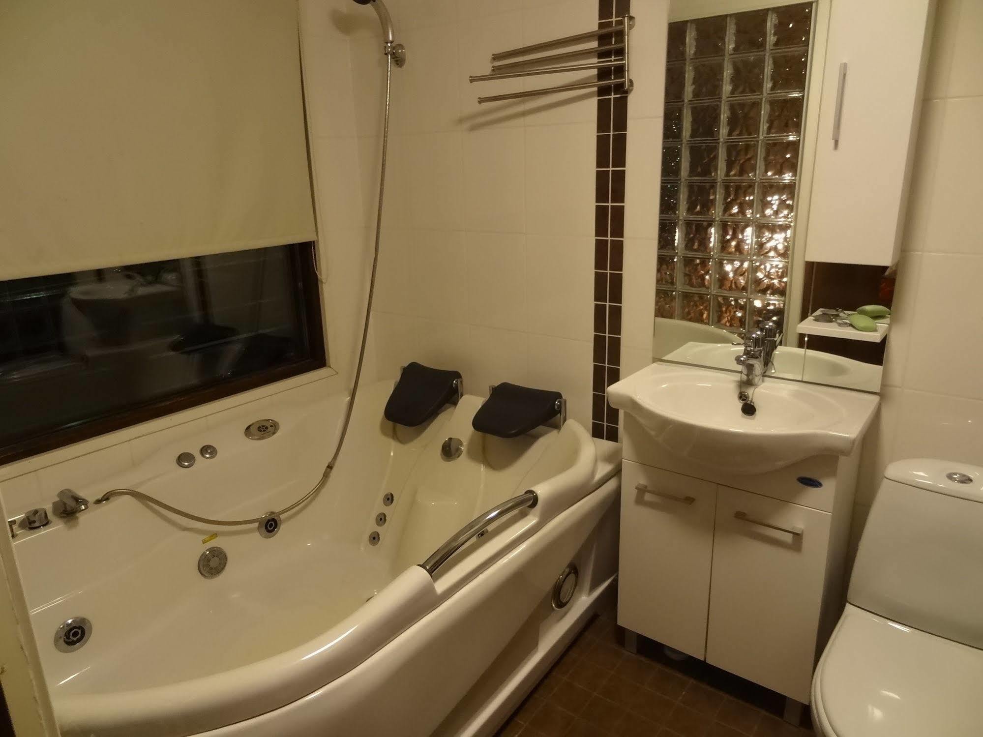Botnia Hotel & Restaurant Kruunupyy Ngoại thất bức ảnh